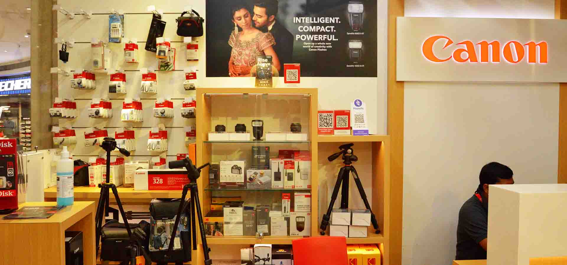 Canon store photos in mall