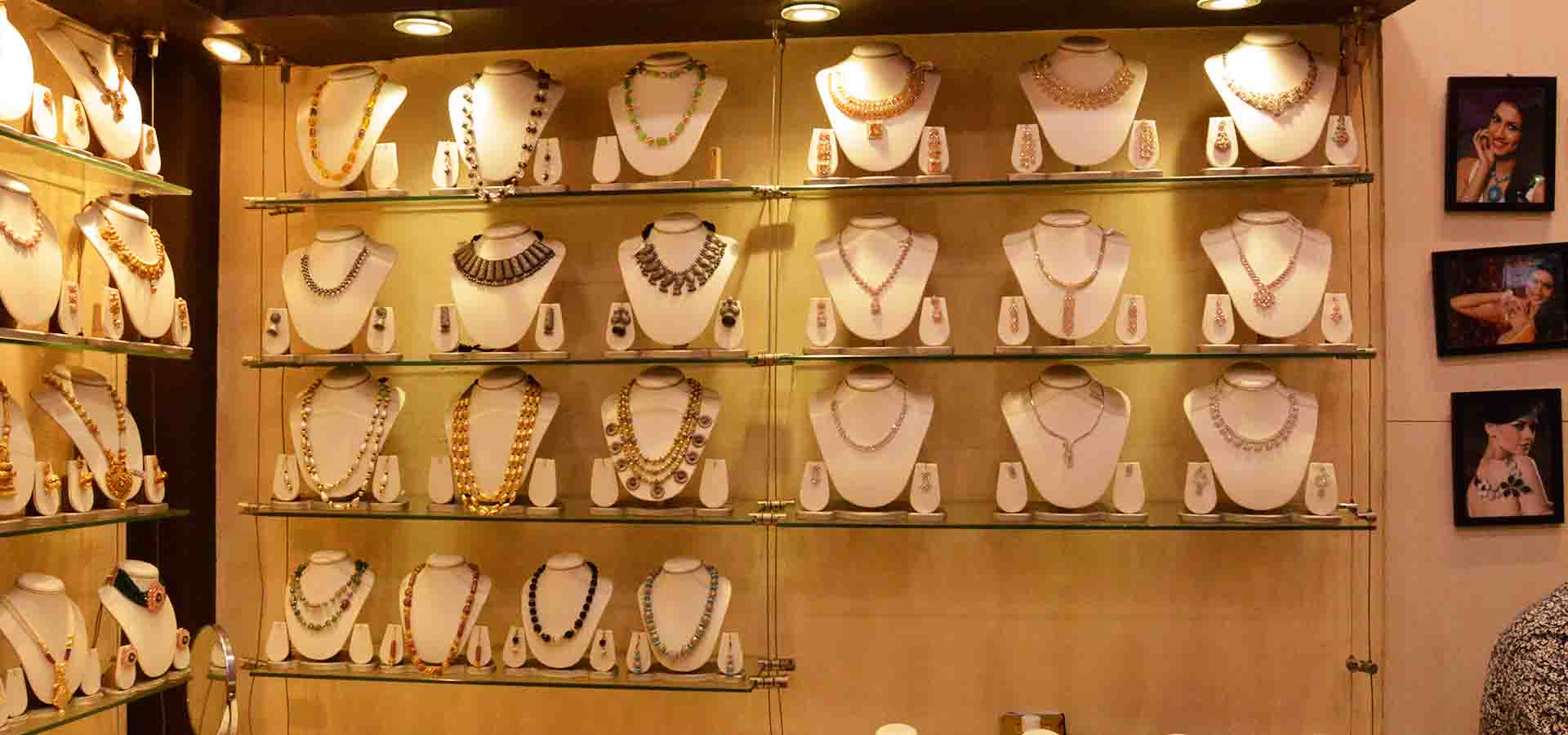 Saakshi store photos in mall