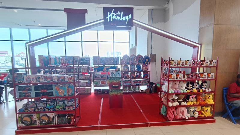 Hamleys store photos in mall