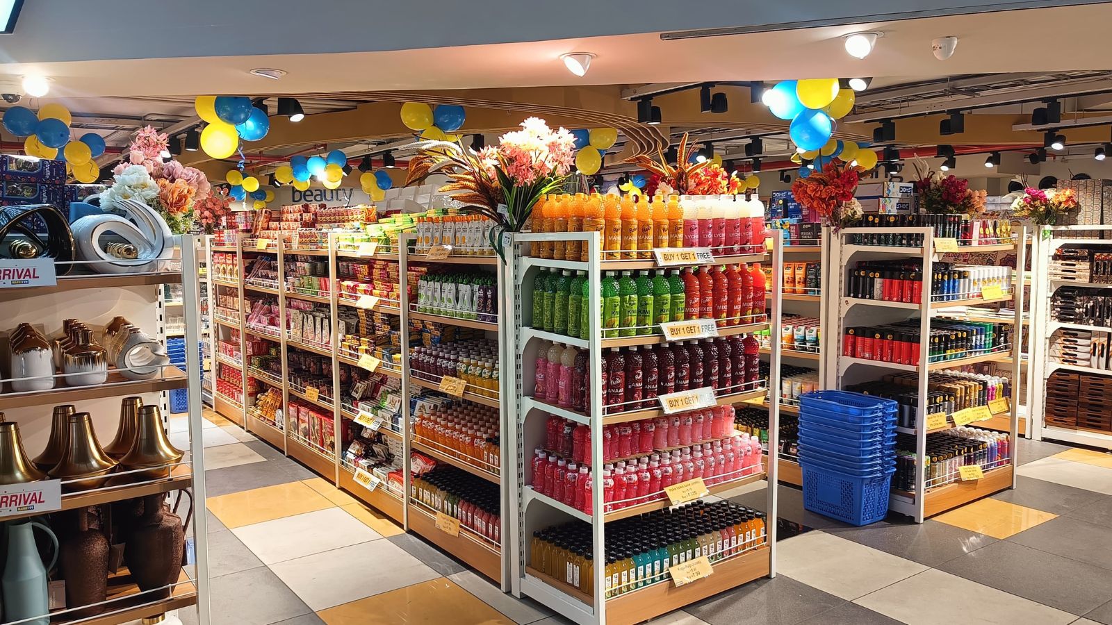Market 99 store photos in mall