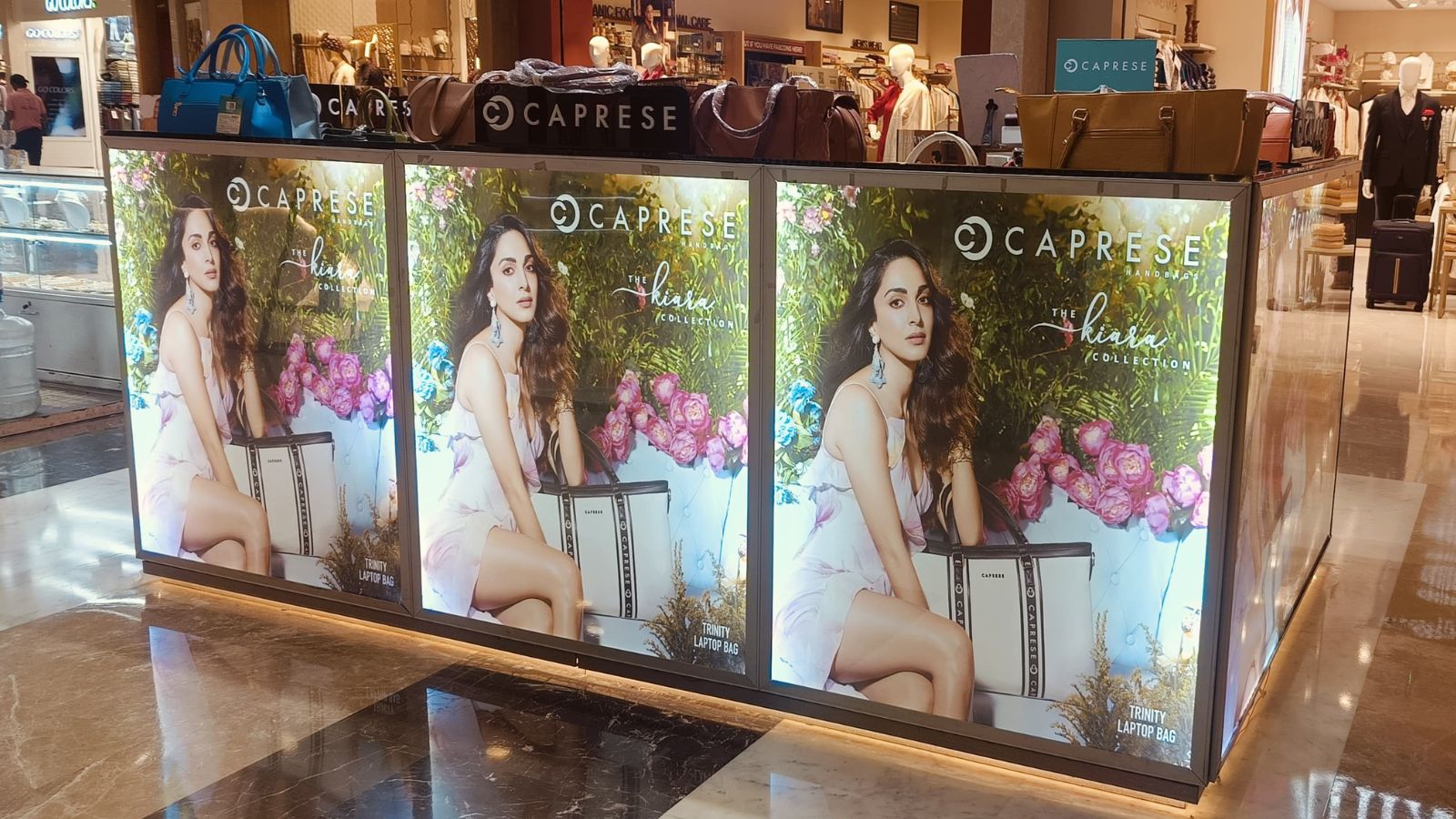 Caprese store photos in mall